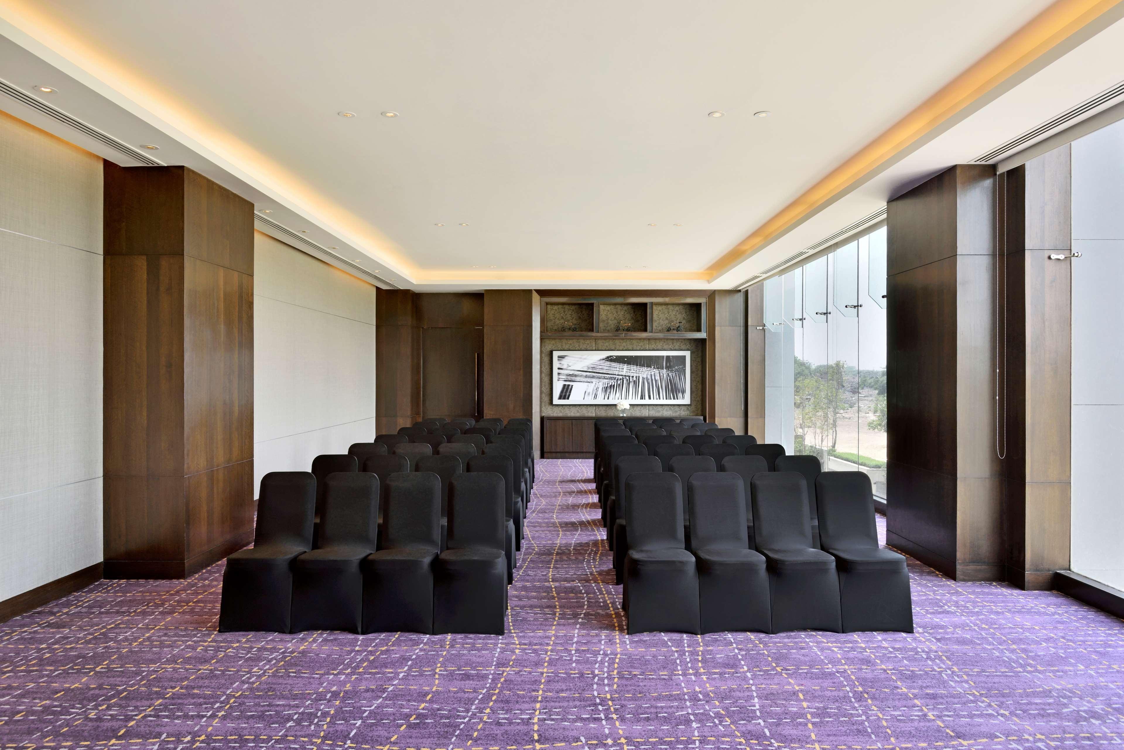 Radisson Blu Faridabad Hotel Luaran gambar