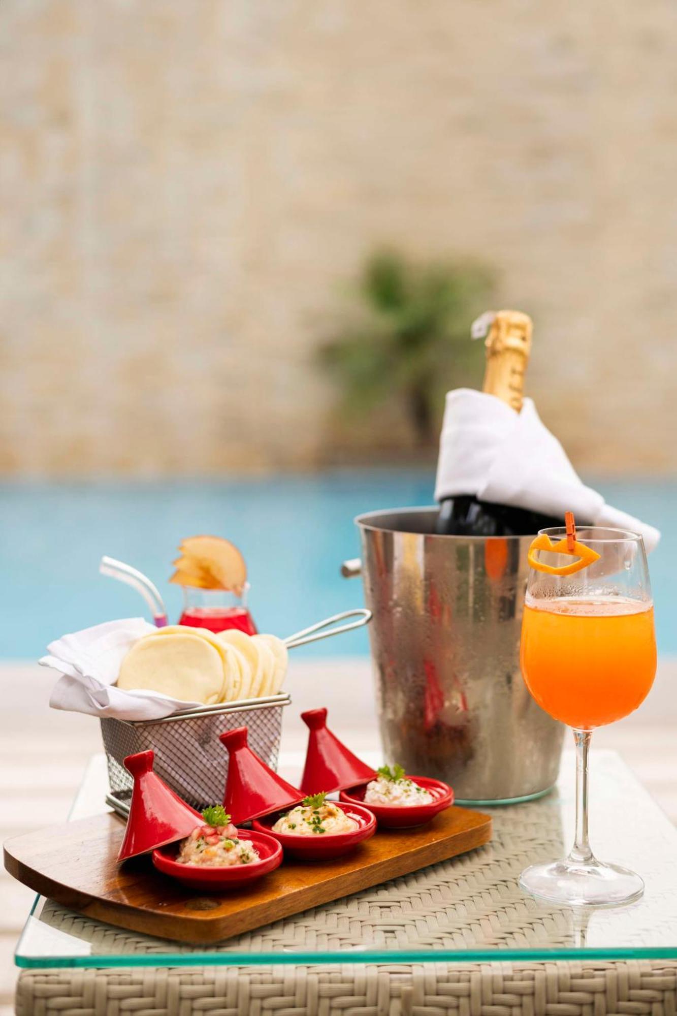 Radisson Blu Faridabad Hotel Luaran gambar