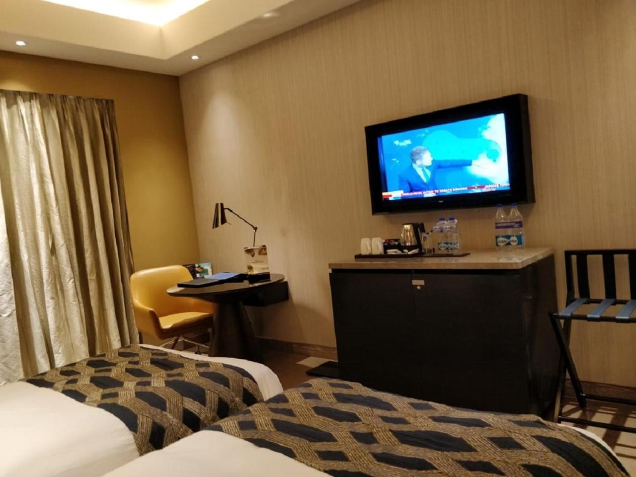 Radisson Blu Faridabad Hotel Luaran gambar